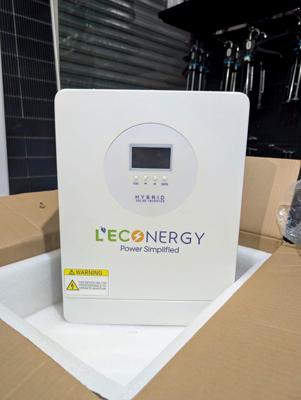 L'Econergy hybrid solar inverter